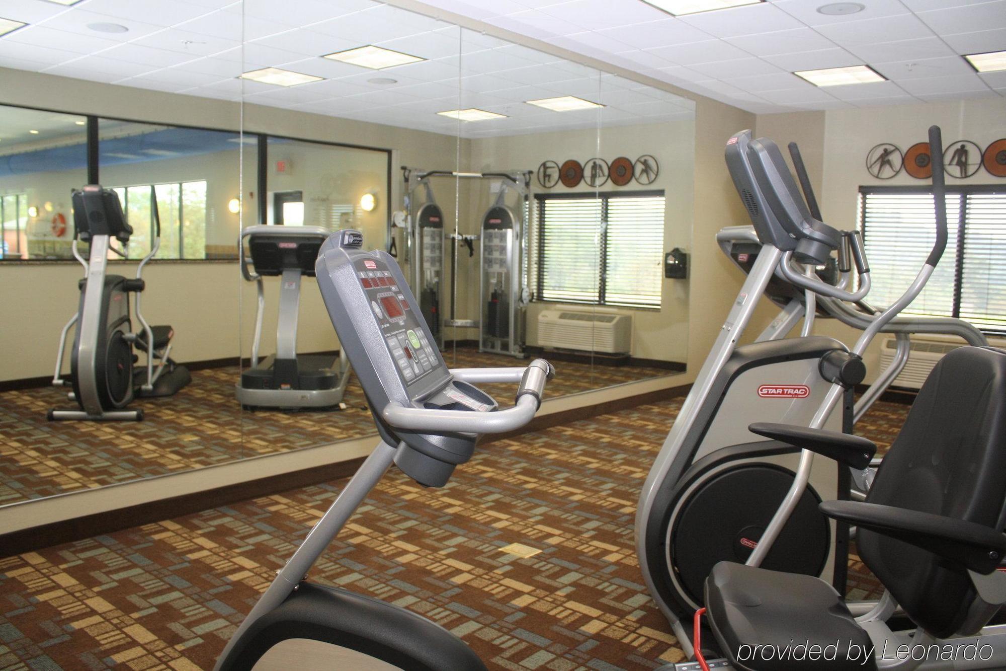 Holiday Inn Express & Suites Fairmont By Ihg Faciliteiten foto
